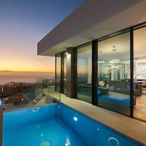https://200m-new-villa-e-with-priv-heated-pool-ocean-view.in-canary-islands.com